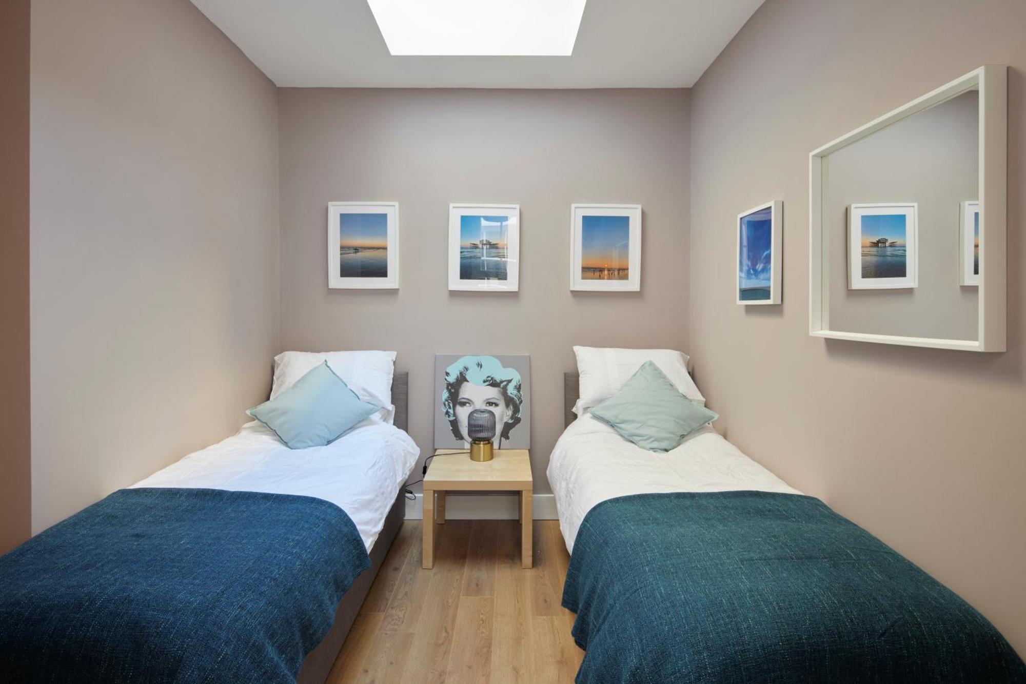 Lansdowne House Bed & Breakfast