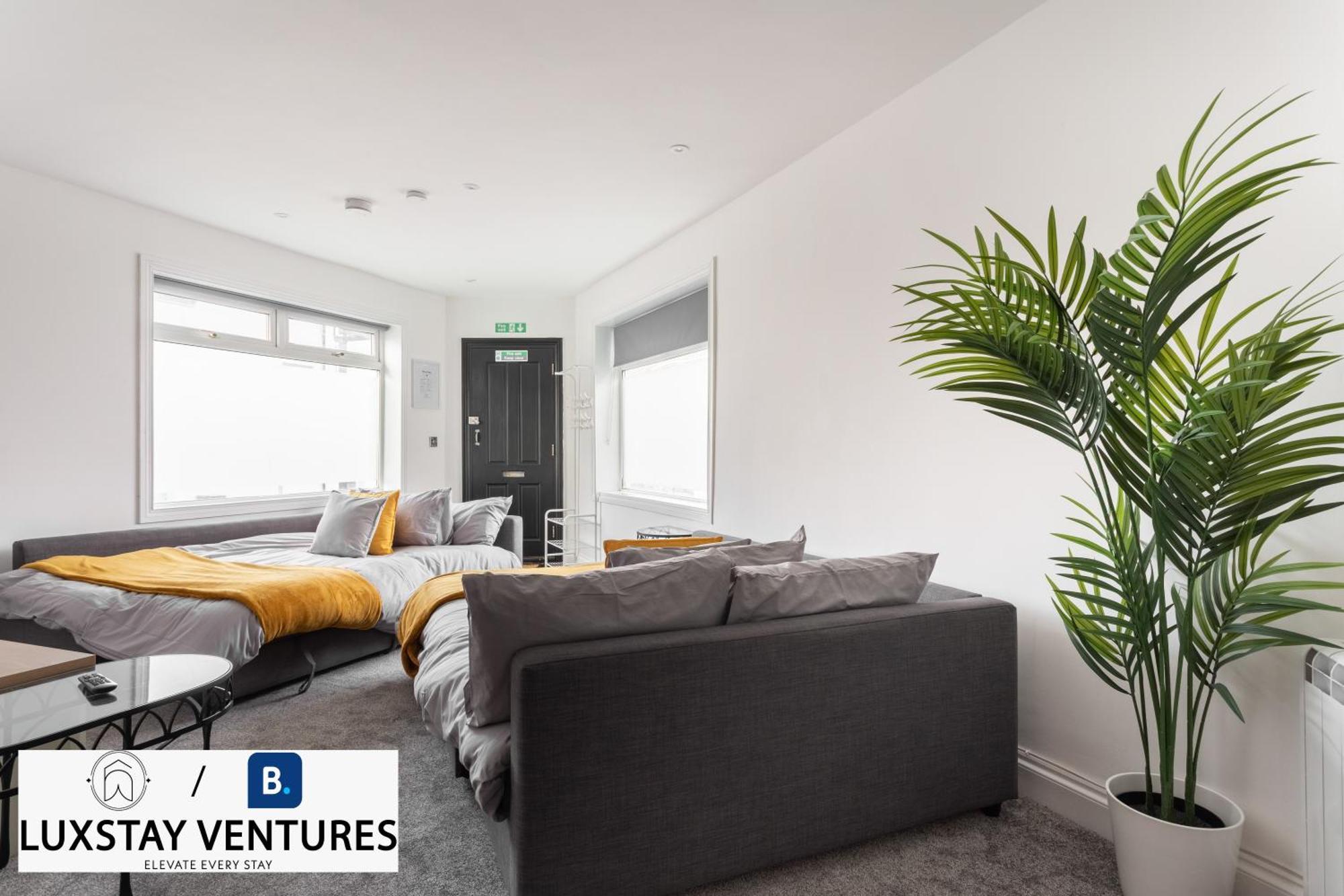 Bright And Spacious 2br Maisonette Sleeps 8, Game Room, 5 Mins To And Centre Holiday home Brighton
