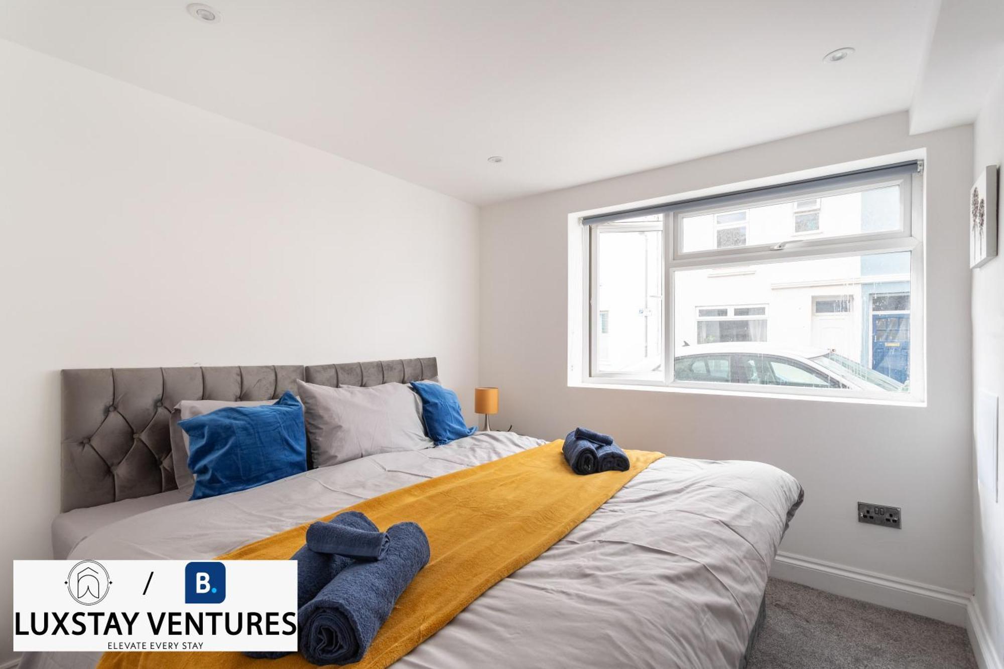 Bright And Spacious 2br Maisonette Sleeps 8, Game Room, 5 Mins To And Centre * Brighton