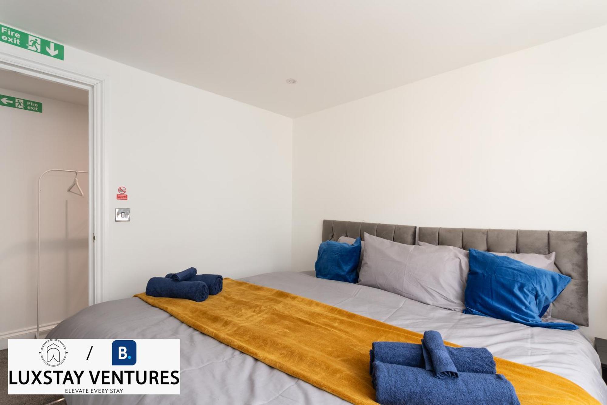 Bright And Spacious 2br Maisonette Sleeps 8, Game Room, 5 Mins To And Centre Brighton