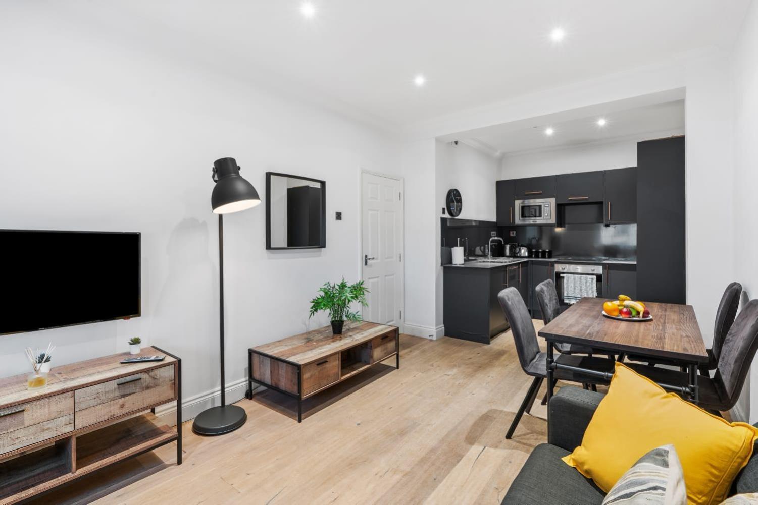 Richmond Place *
