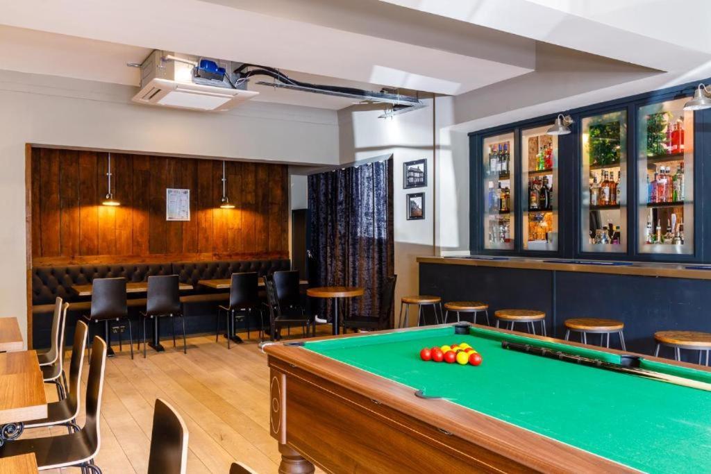Hotel Oyo Ruby Pub &