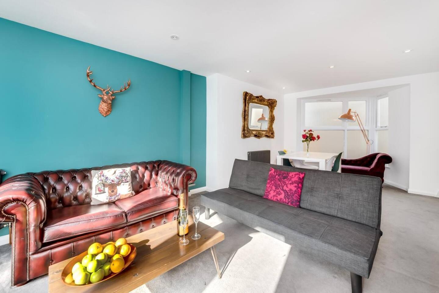 Holiday home 'the One' - Seafront & Pier Minutes Away! *
