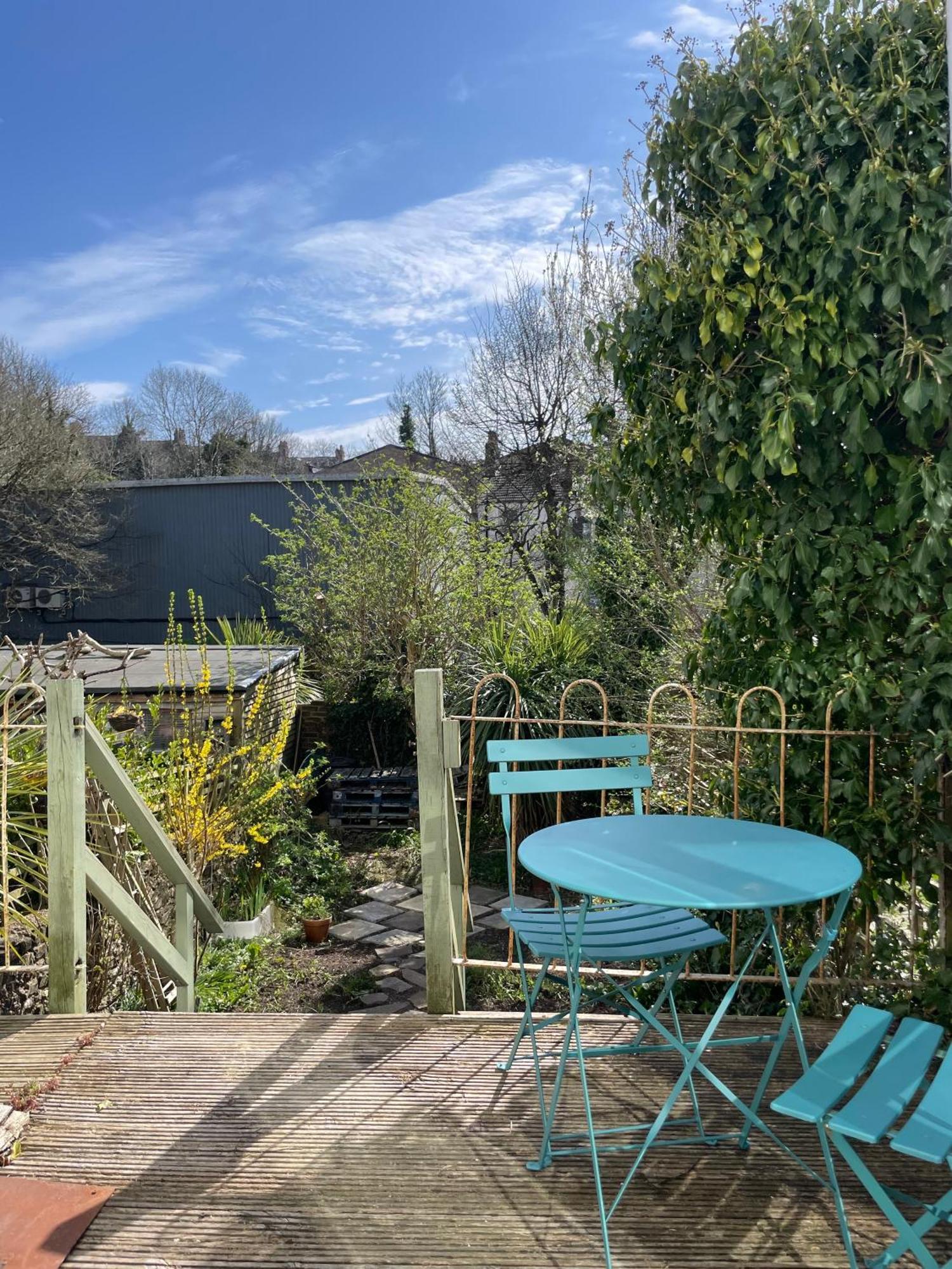 Homestay Charming Townhouse