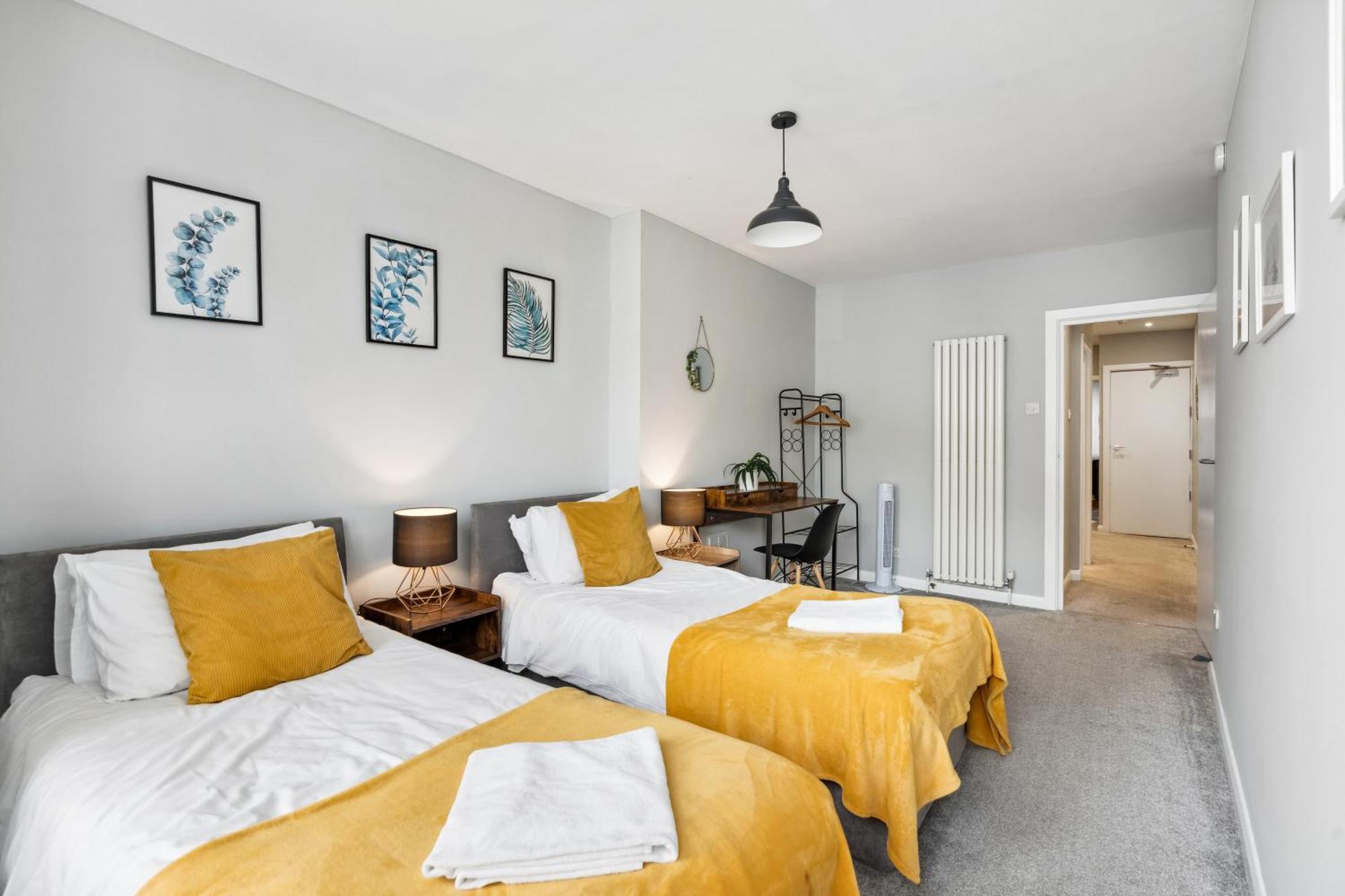 'bright Gem By The Sea' Premium 2 Bedroom Flat *