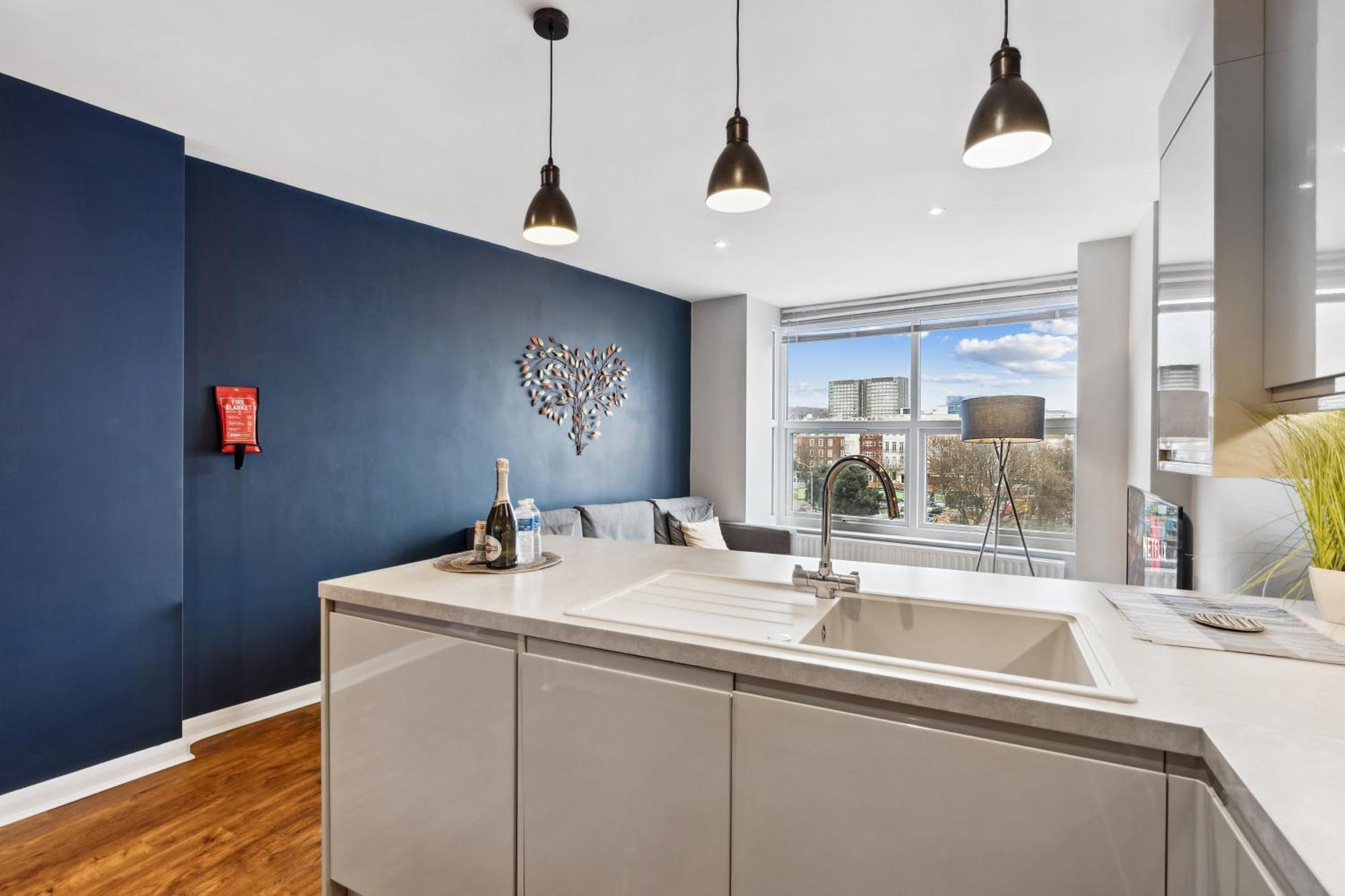 'bright Gem By The Sea' Premium 2 Bedroom Flat