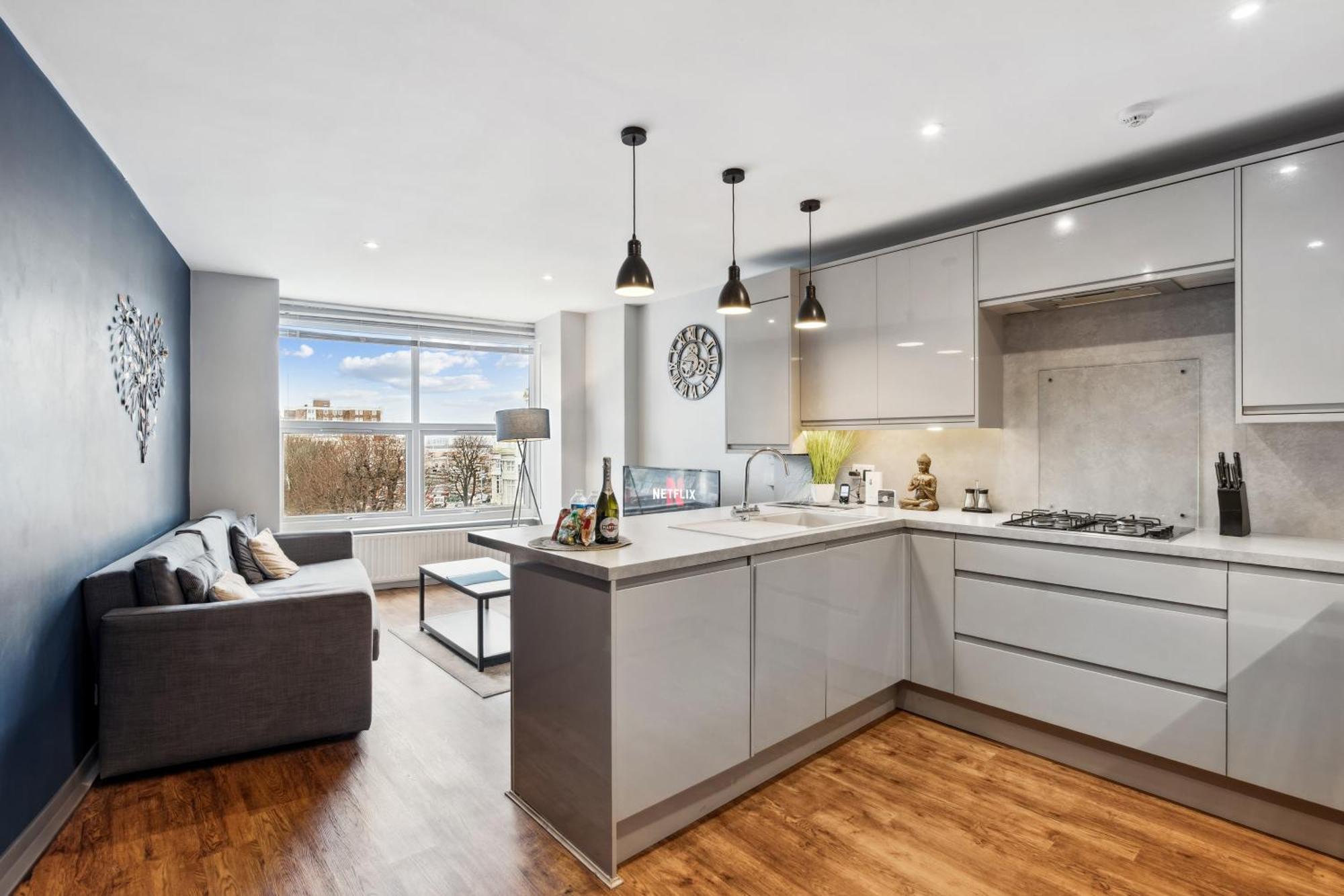 'bright Gem By The Sea' Premium 2 Bedroom Flat Apartment