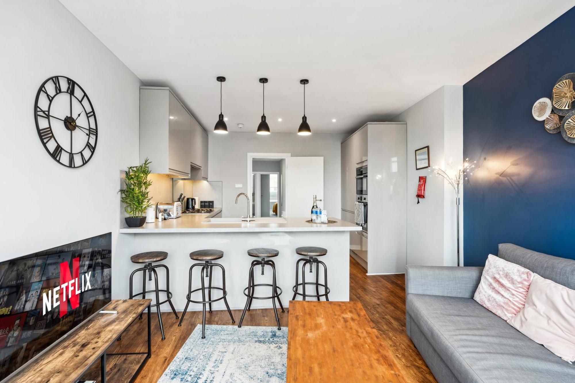 Apartment 'brighton Heights' Premium 2 Bedroom Flat By The Sea *