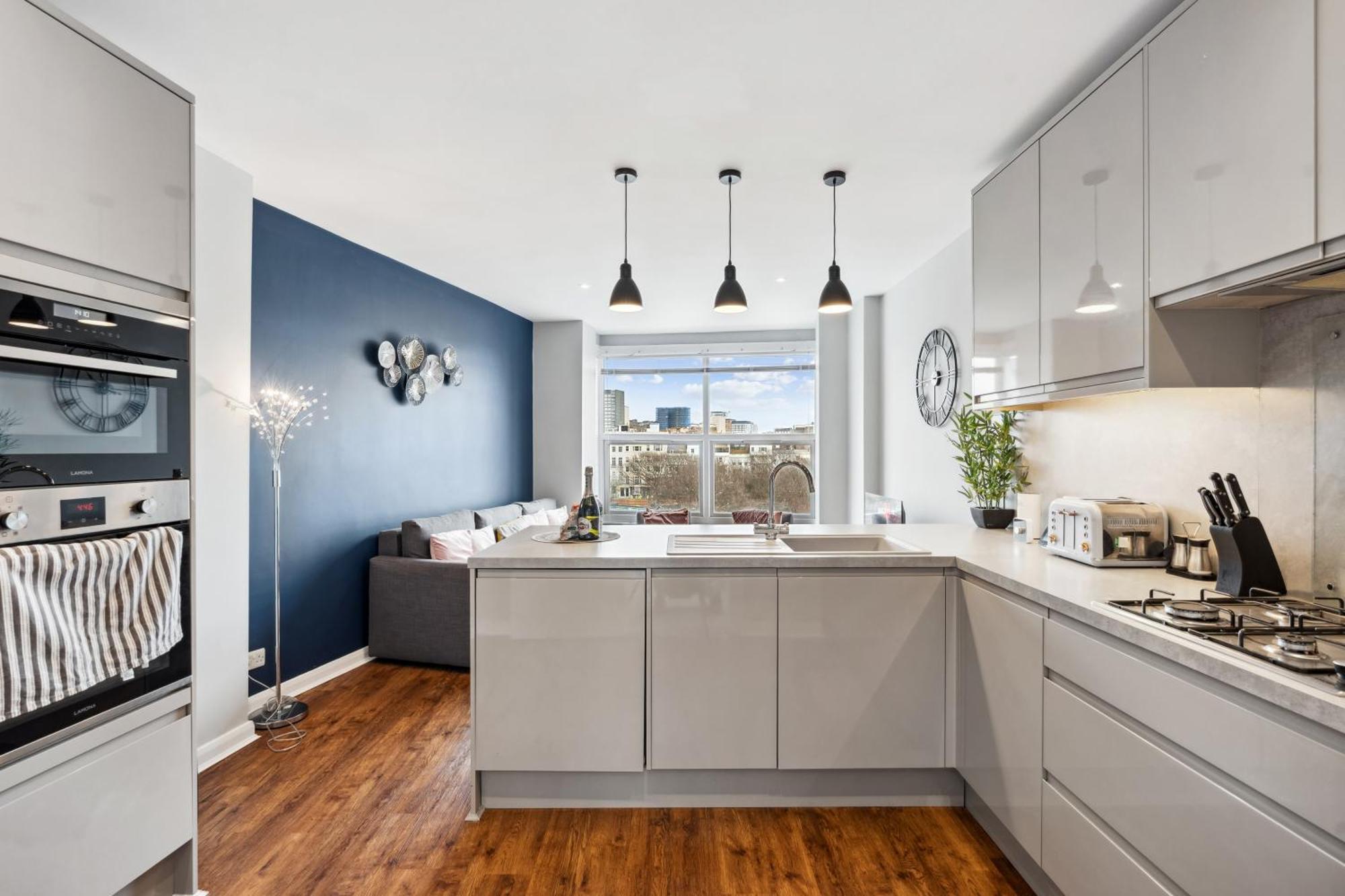 'brighton Heights' Premium 2 Bedroom Flat By The Sea *