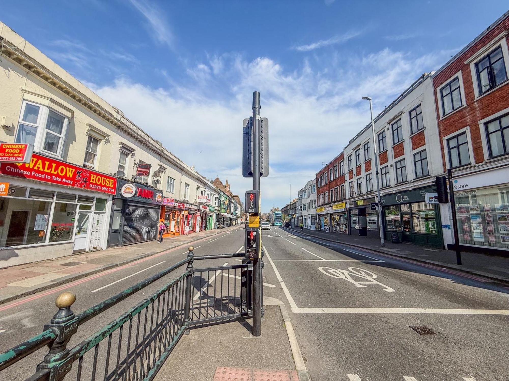 Bright And Spacious 2br Maisonette Sleeps 8, Game Room, 5 Mins To And Centre * Brighton