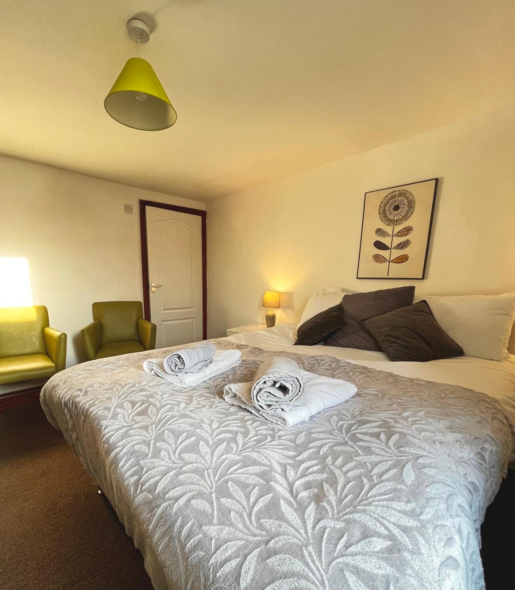 Old Palace Guest house 3*