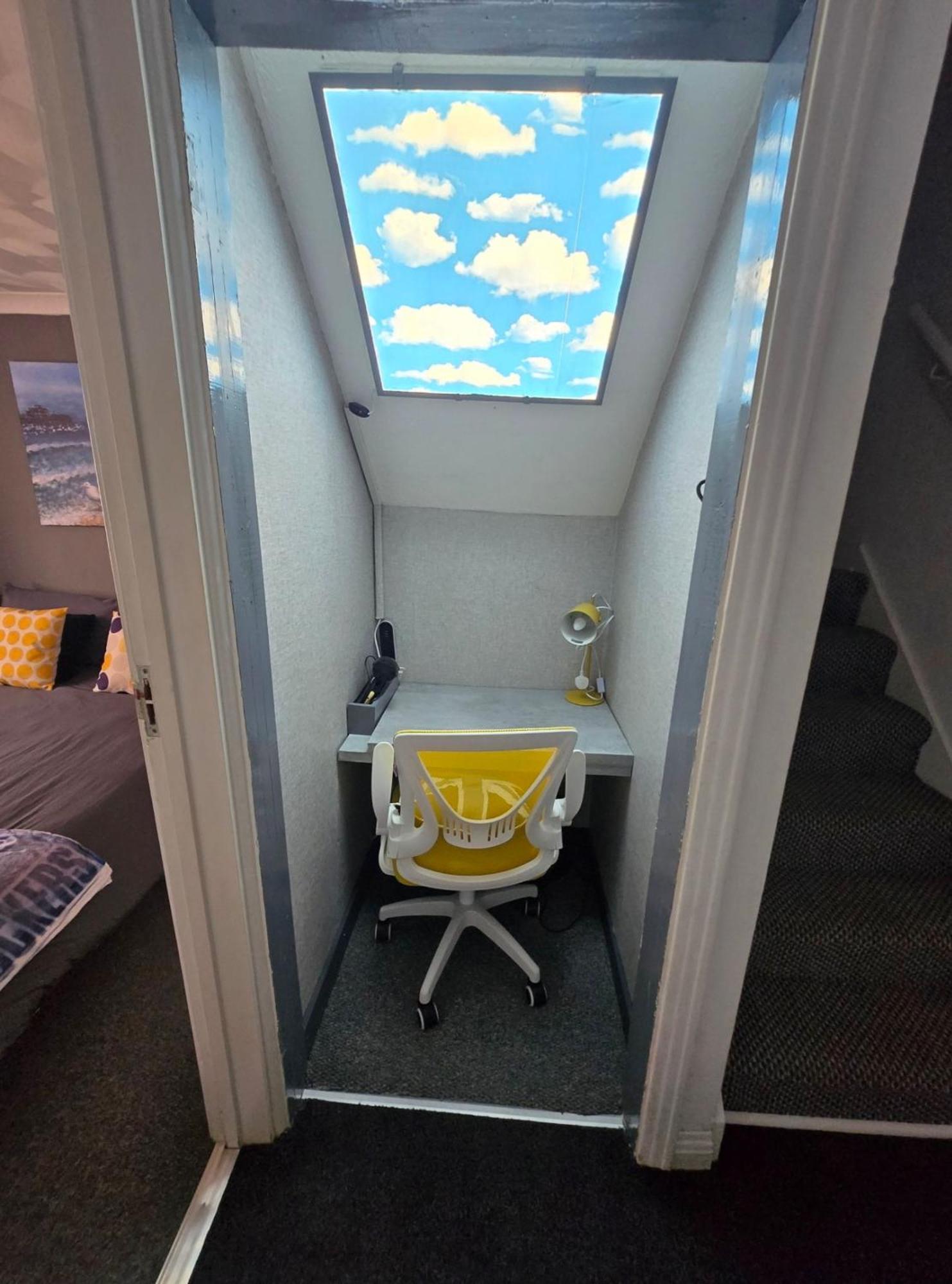 3 Bed House, Stunning Views And Free Parking