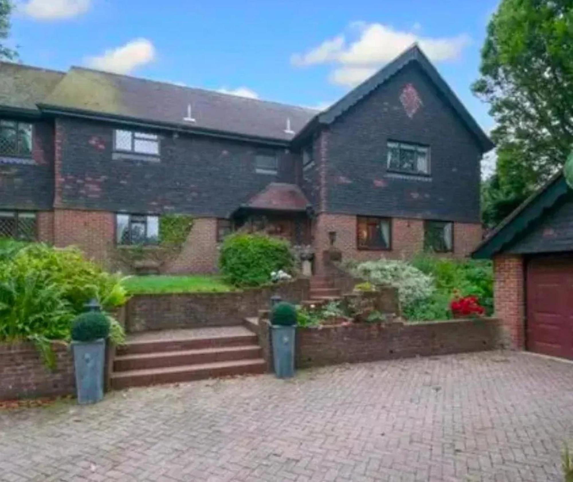 Maison Spacieuse Pour Famille Pres De Avec Jardin * Brighton