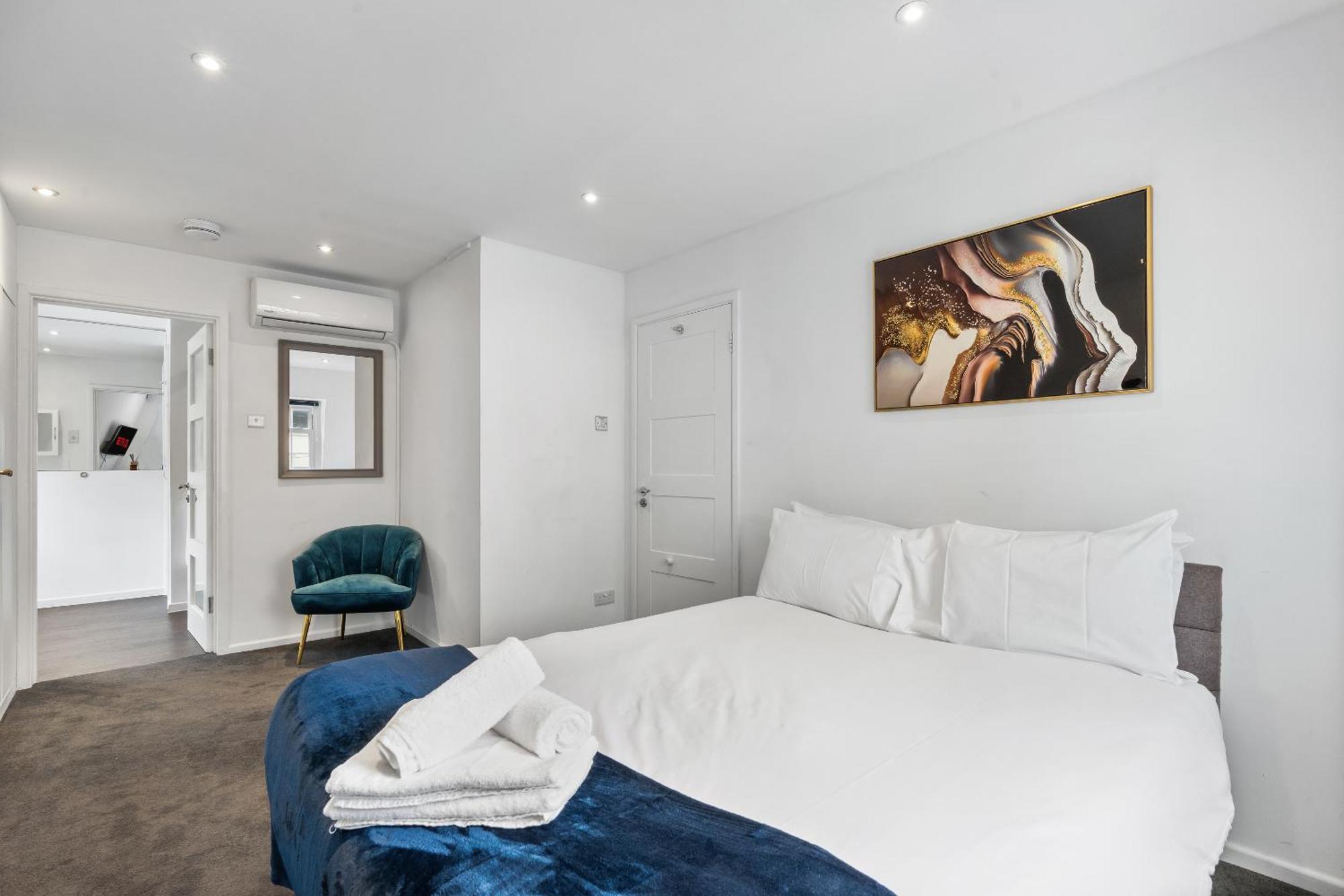 Aparthotel Queens Place - 1 Bedroom