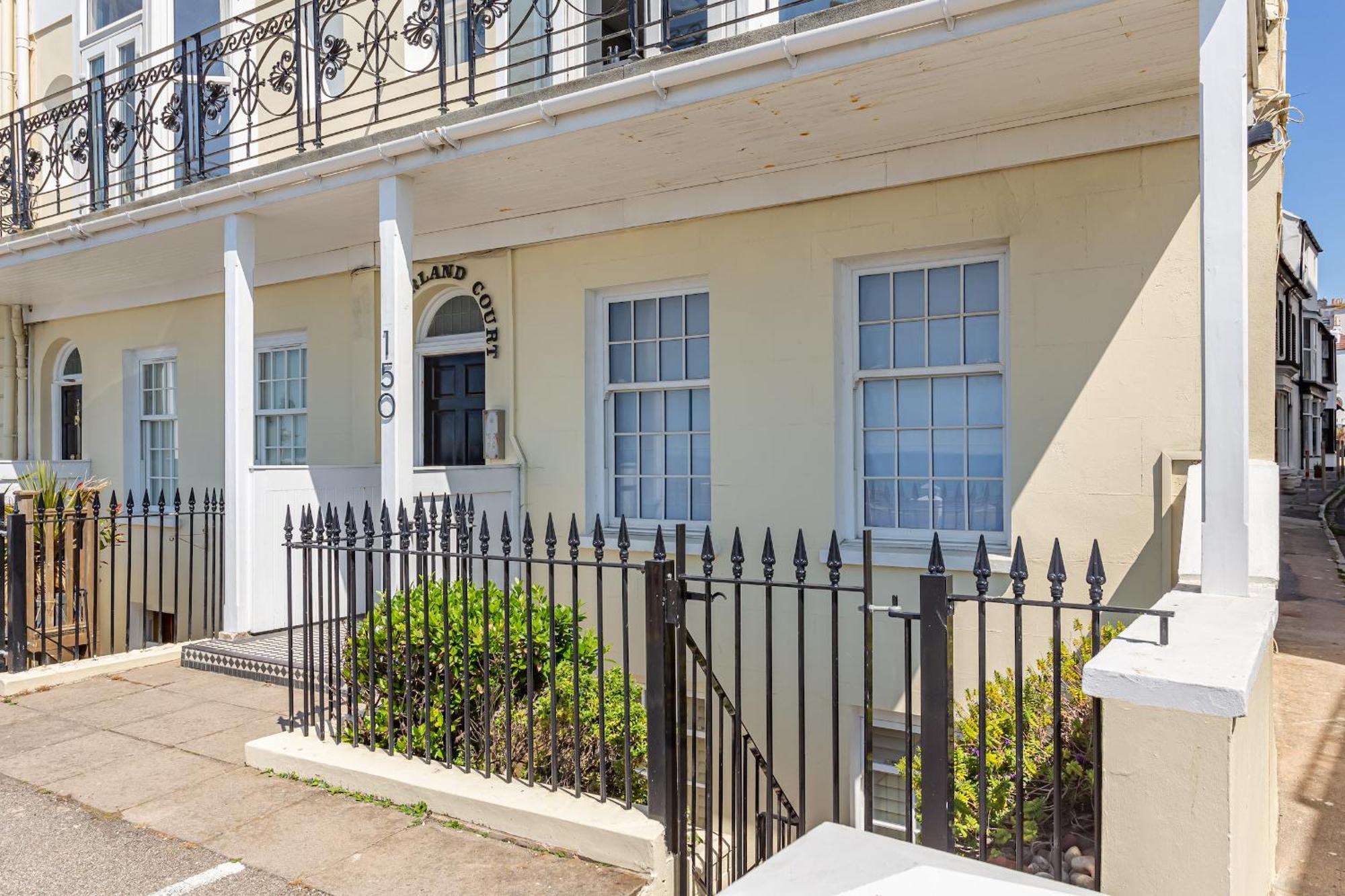 Apartment Beaches - Luxury Seafront *