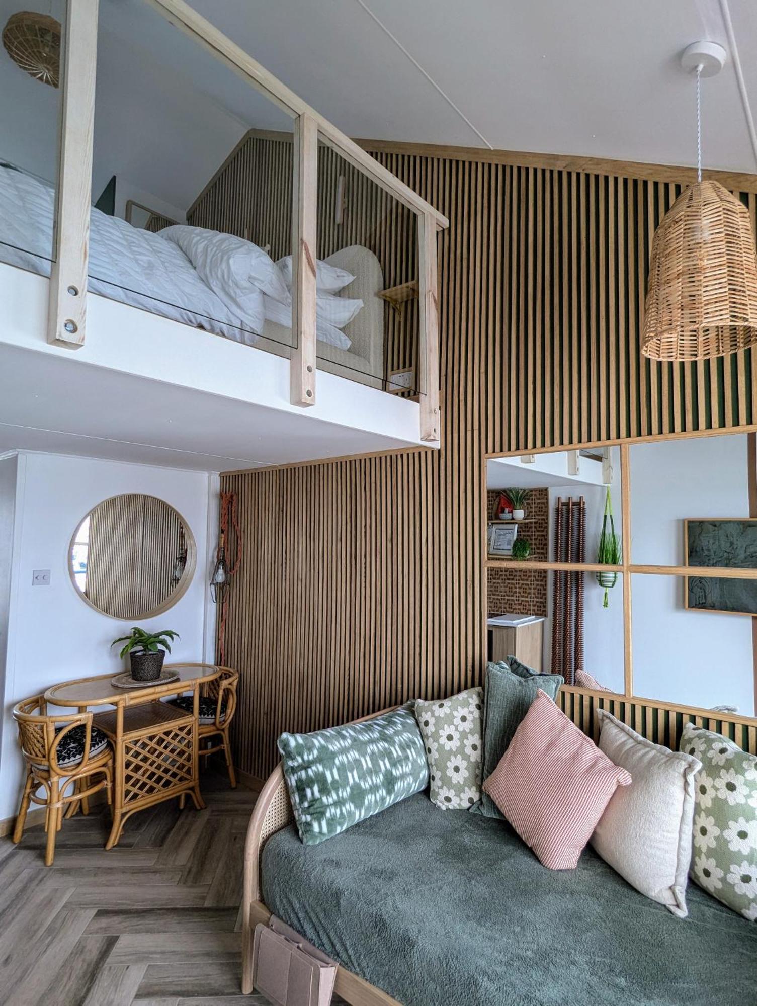 Chalet Tinytin On The Ocean Brighton