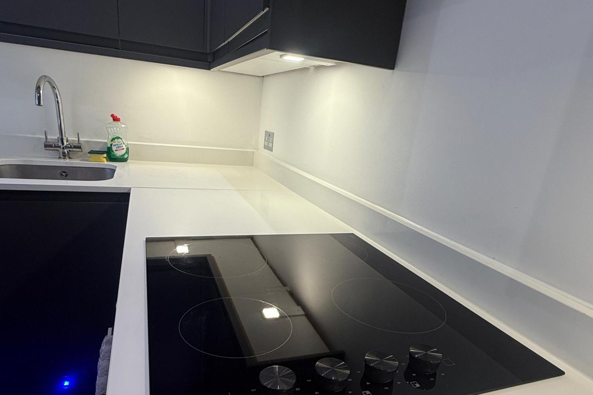 Seaside Bliss In The Heart Of Apartment Brighton