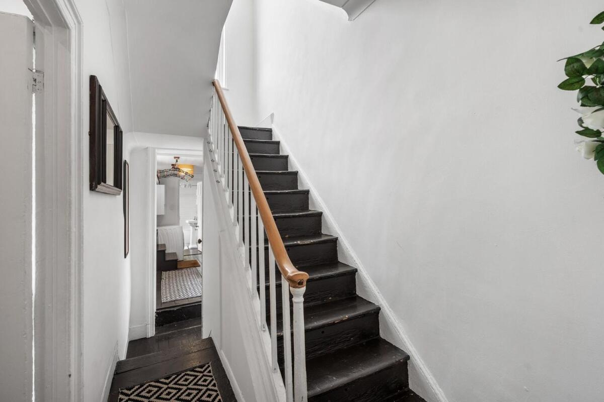 Primal Estates Brighton: Three-bedroom Townhouse With Roof Terrace Apartment Brighton