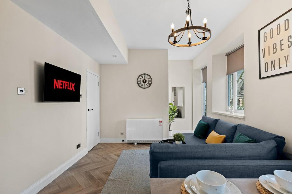 New Modern City Centre Apartment Apartment