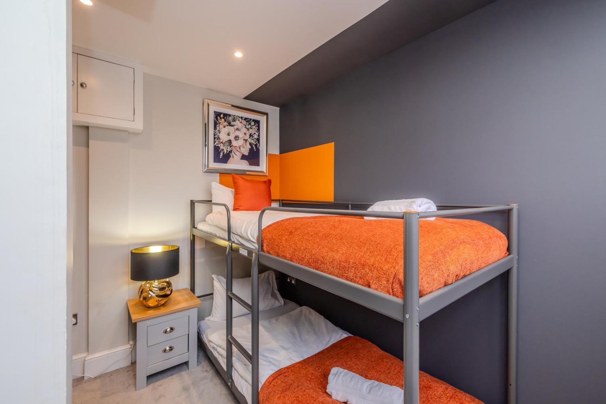 Free Parking I 2 Bedroom Flat With Direct Sea View Apartment Brighton