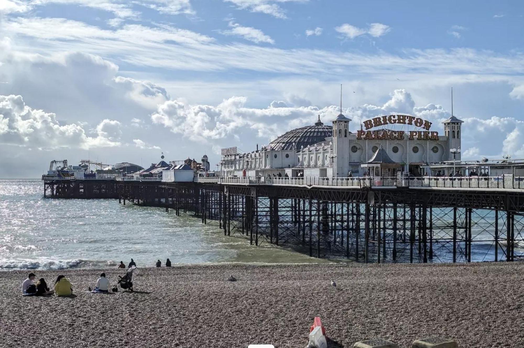 Apartment Beautiful L Sea View I Spacious Flat I Sleep 2-3 Guests Brighton