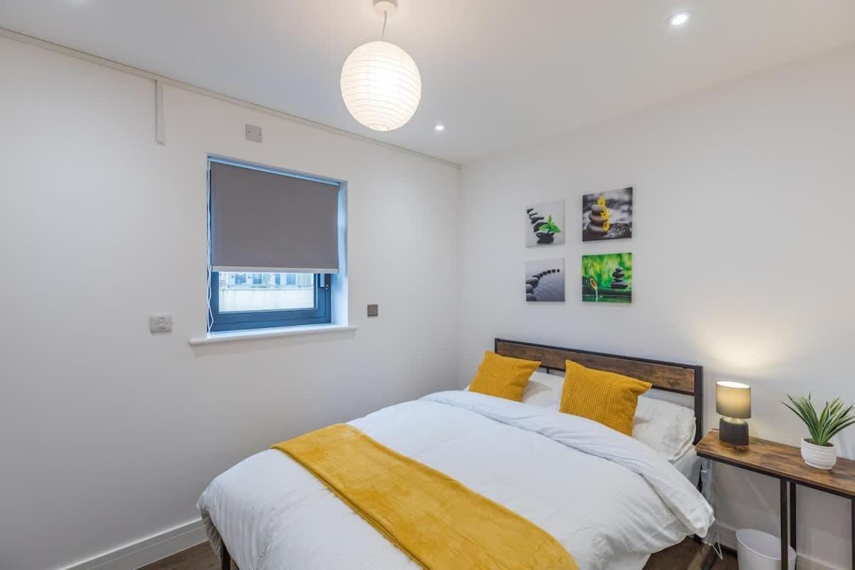 2 Bed 2 Bath Near College, Beach, Hospital - Long Offers Apartment