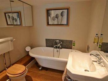 Ei8ht Guest Aparthotel