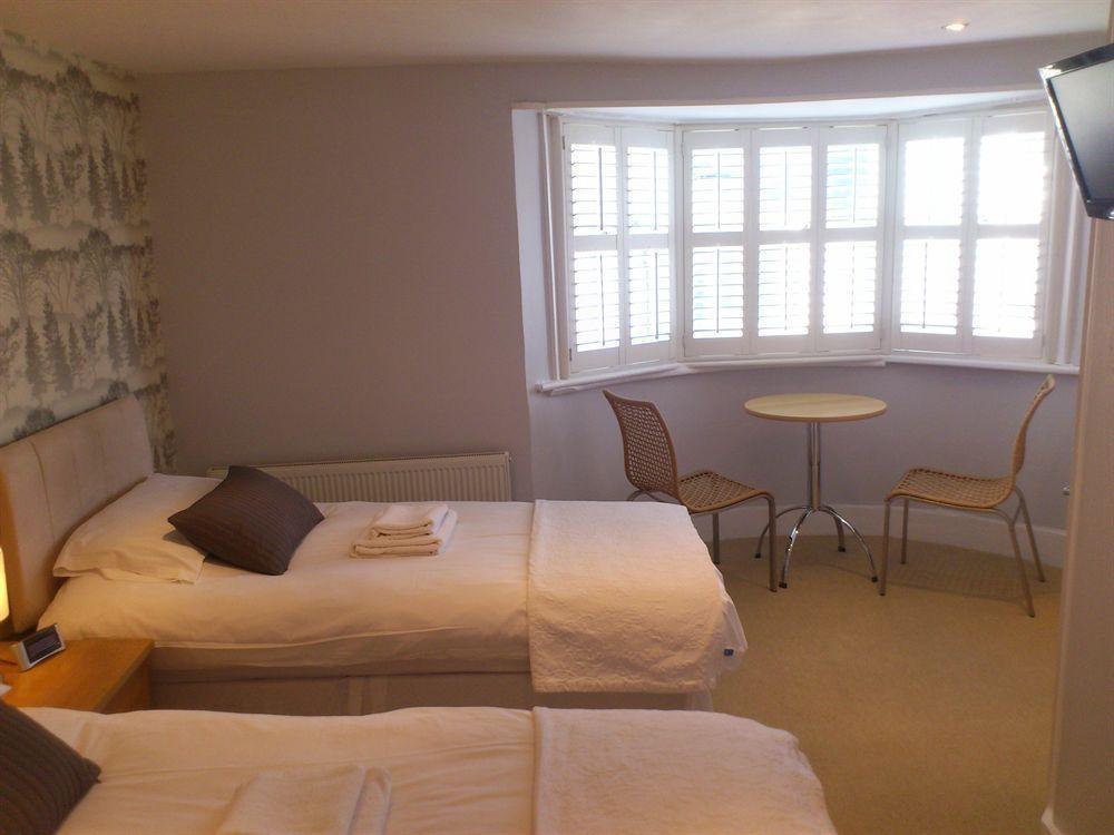 Aquarium Guest house 4*