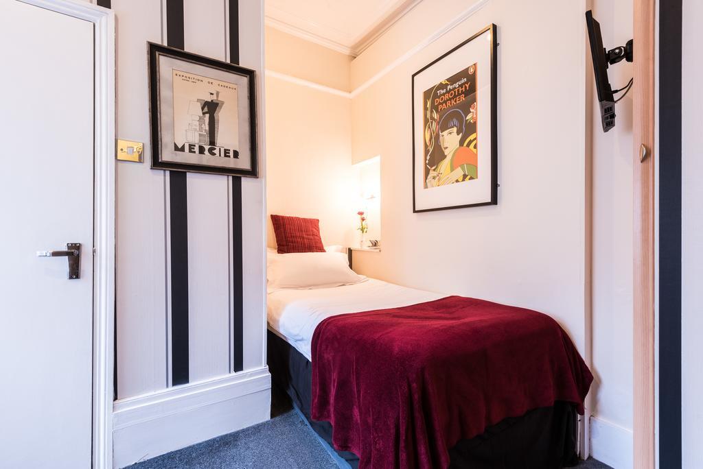 Bed & Breakfast Paskins Town House 3*
