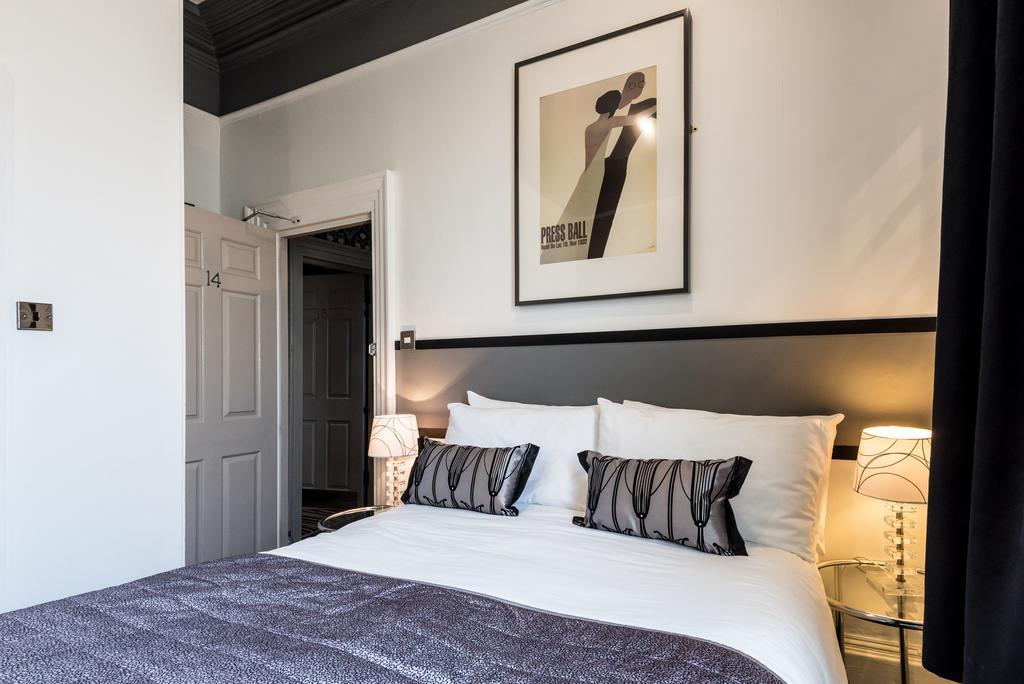 Bed & Breakfast Paskins Town House