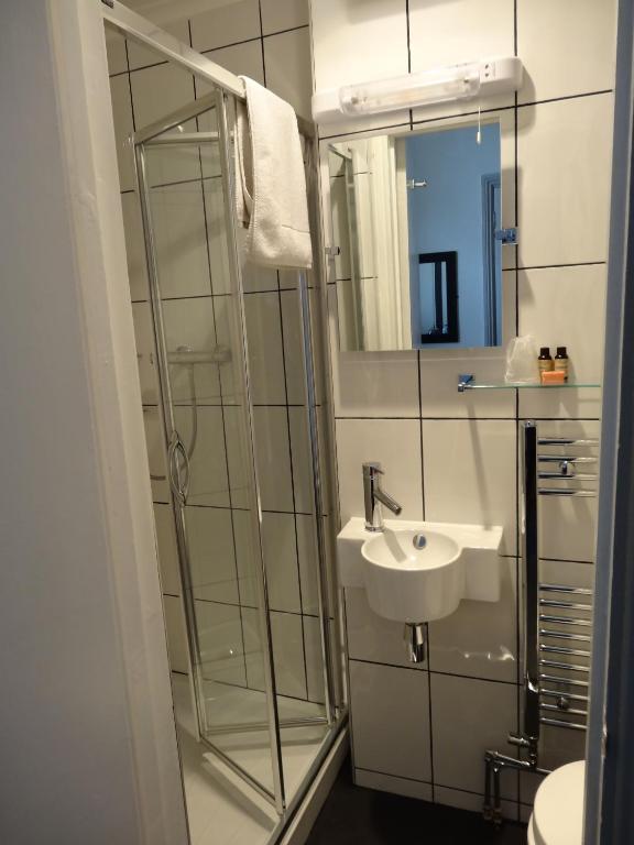 Bed & Breakfast Paskins Town House 3*