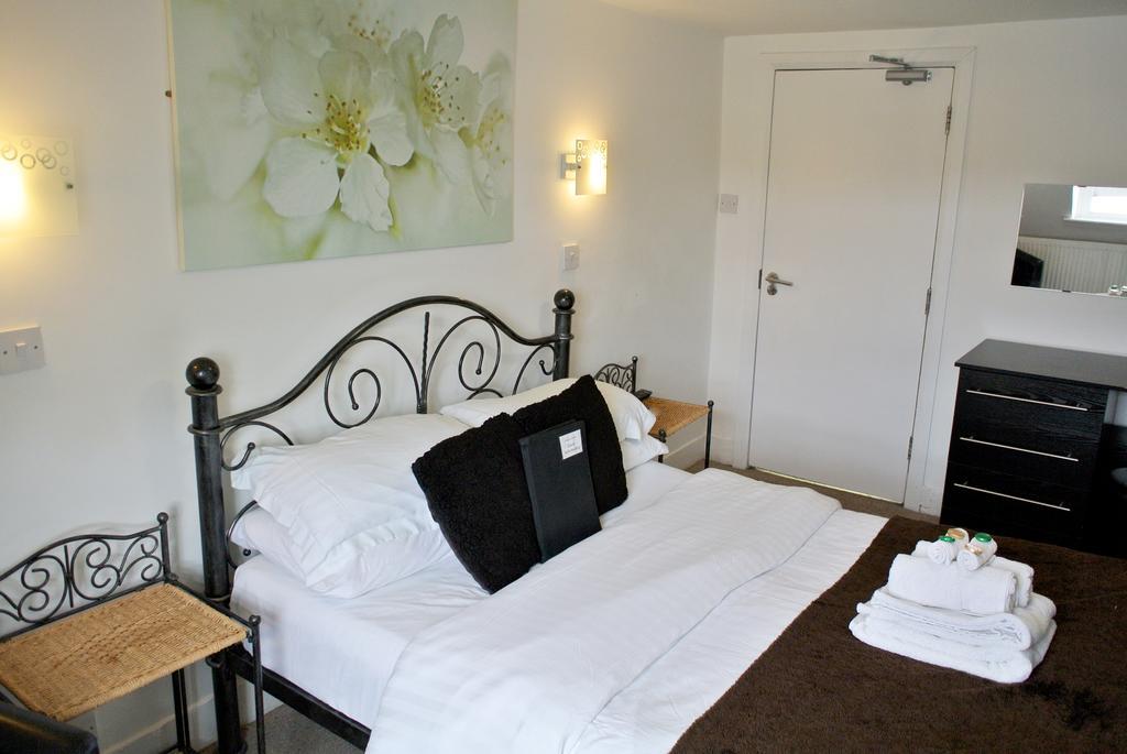 Guest house Kempfield House