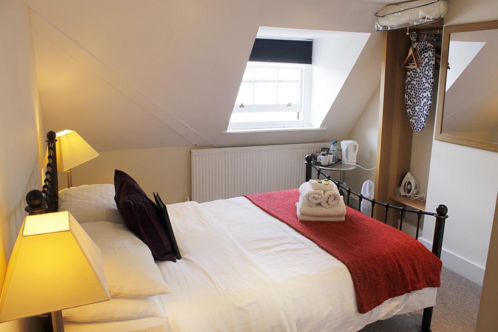 Guest house Kempfield House