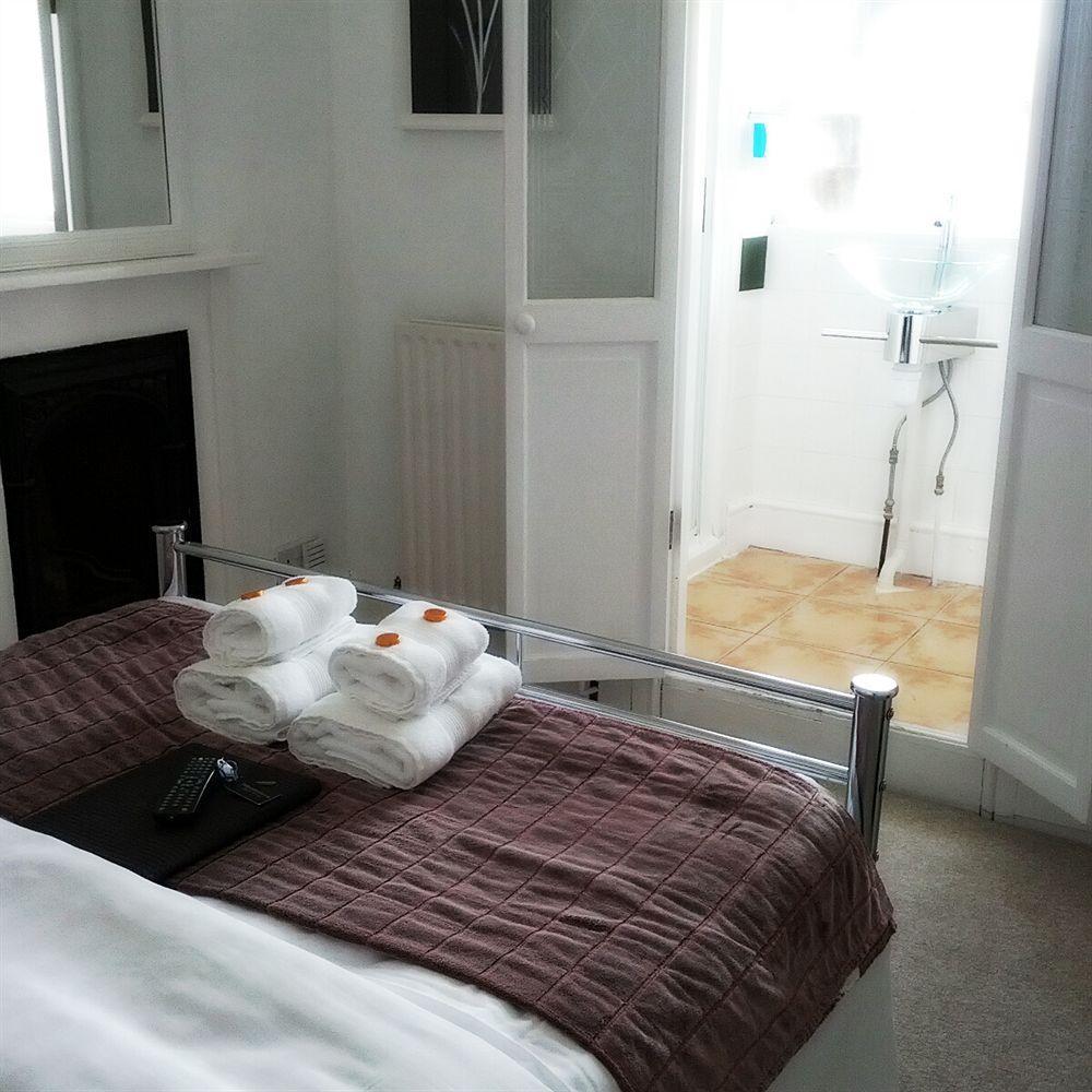 Lichfield House Guest house 4*