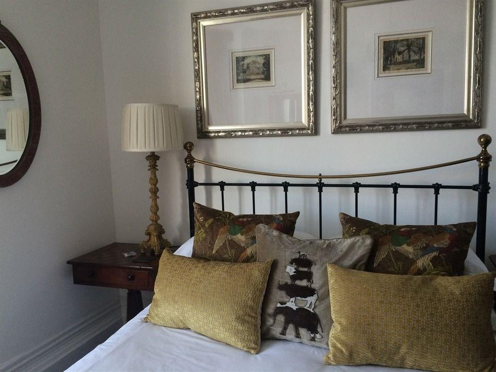 27 Bed & Breakfast 4*