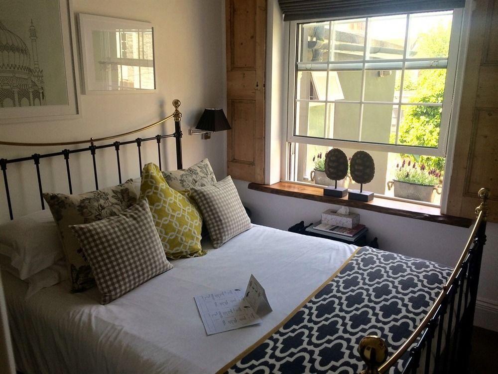 27 Bed & Breakfast Brighton