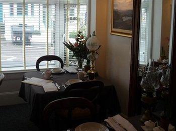 27 Bed & Breakfast 4*