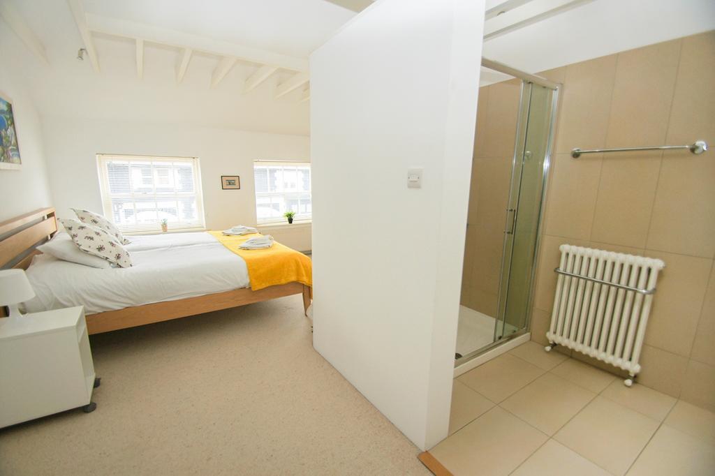 Kemp Town Mews - Parking - By Brighton Holiday Lets *