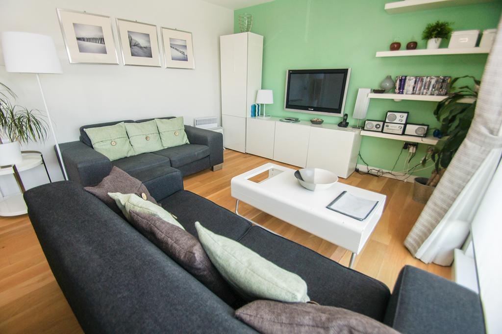 Clock Tower 2 Apartment *