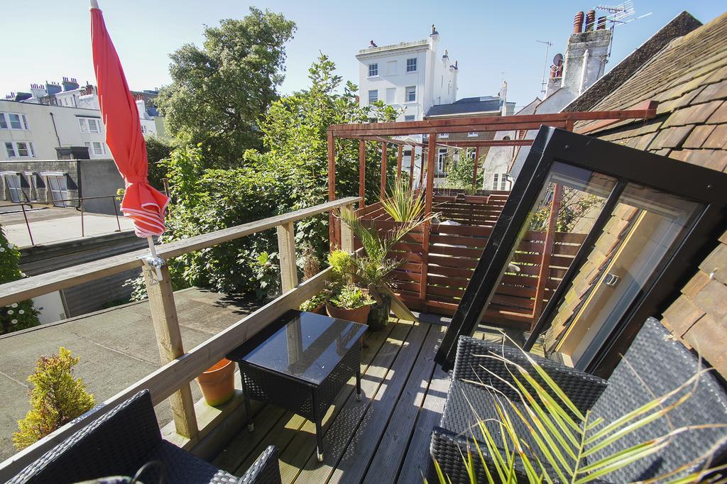 Marine Gardens - - By Lets Holiday home *