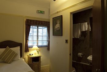 House 4*
