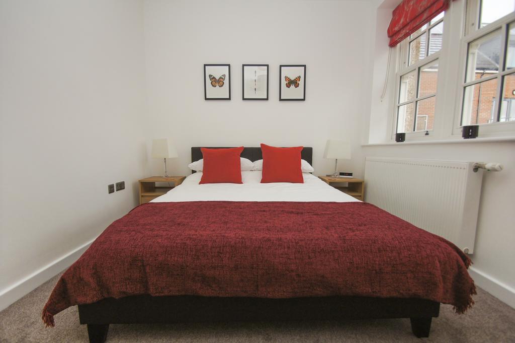 The Lees Apartment *