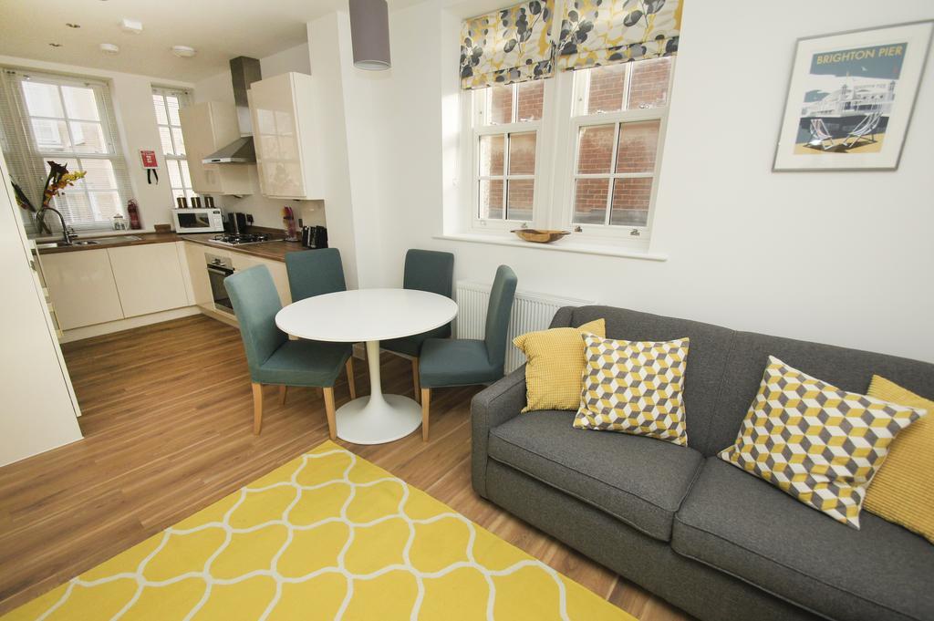 The Lees Apartment Brighton