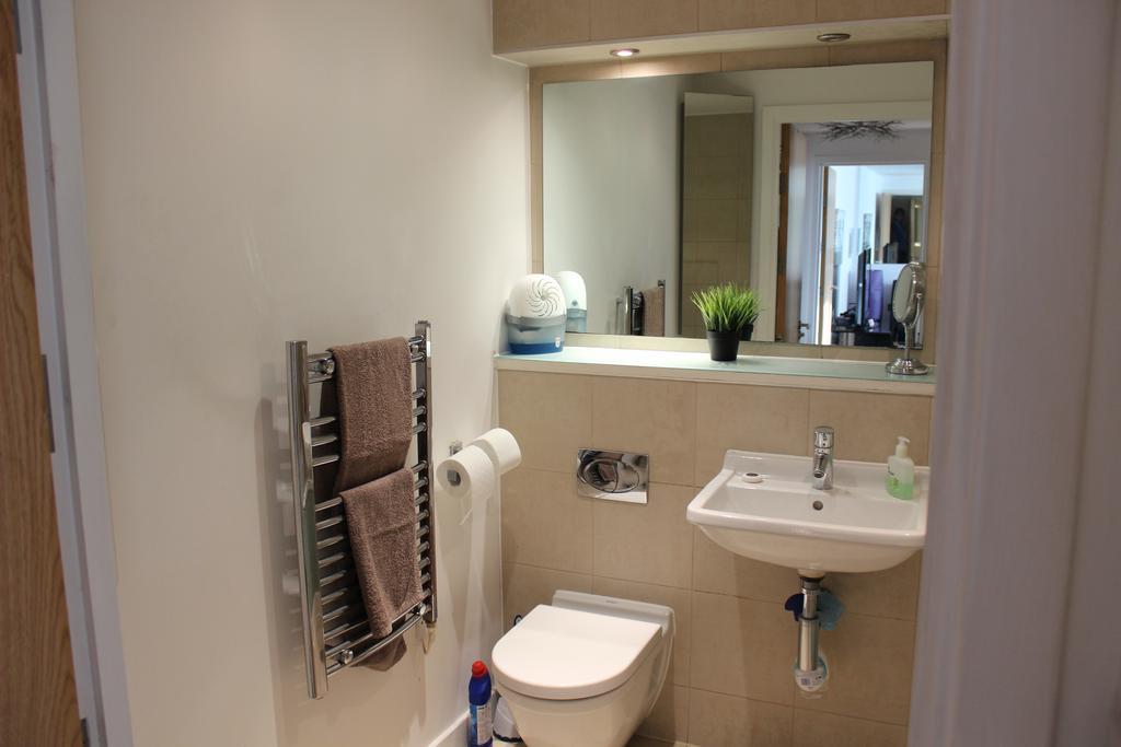 Apartment Super