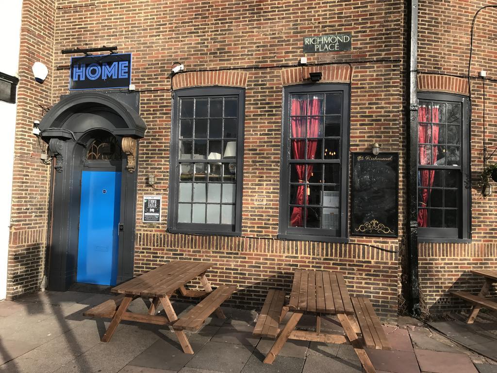 Backpackers * Brighton