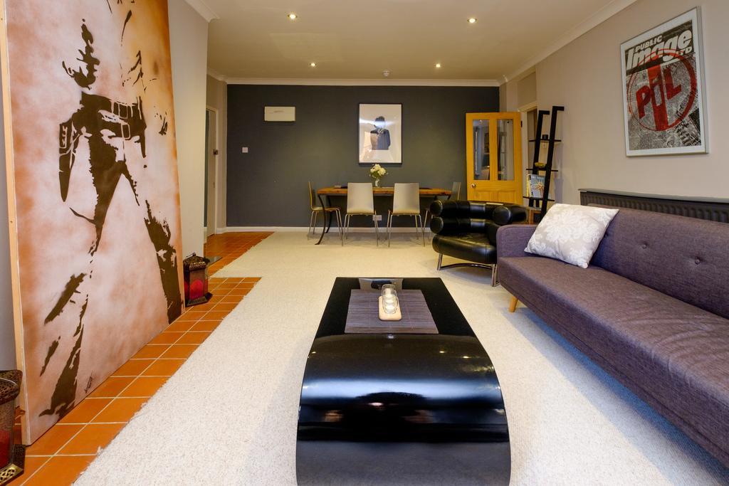 Apartment Rock *