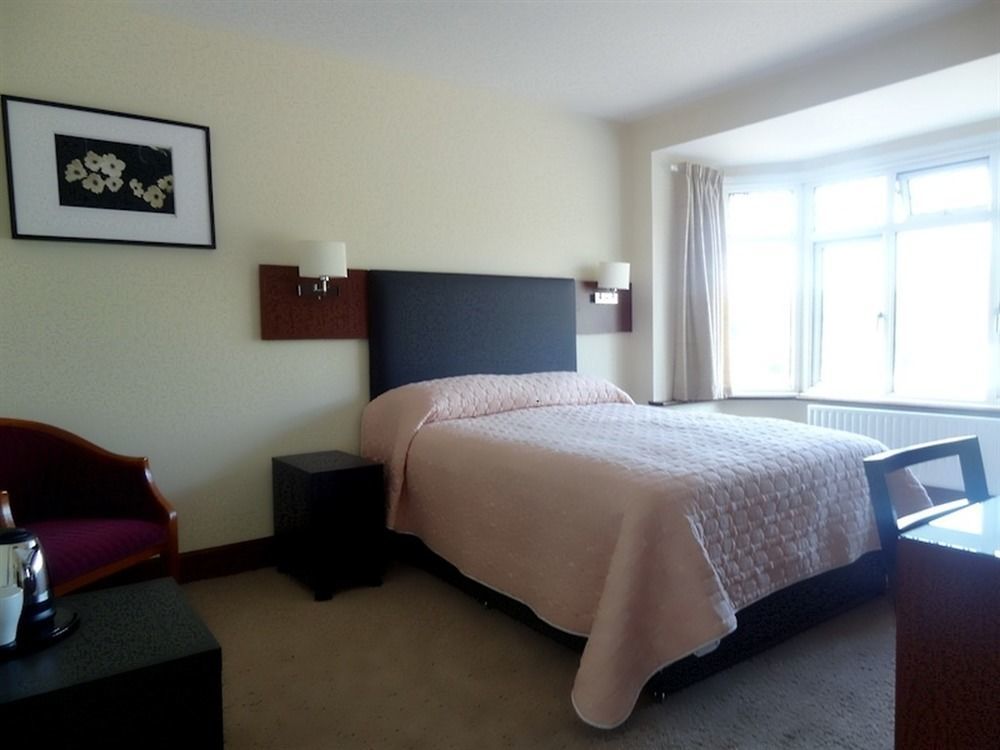 Guest house Clifton House 3*