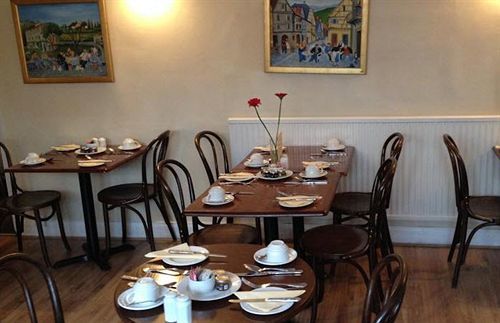 The Gullivers Hotel