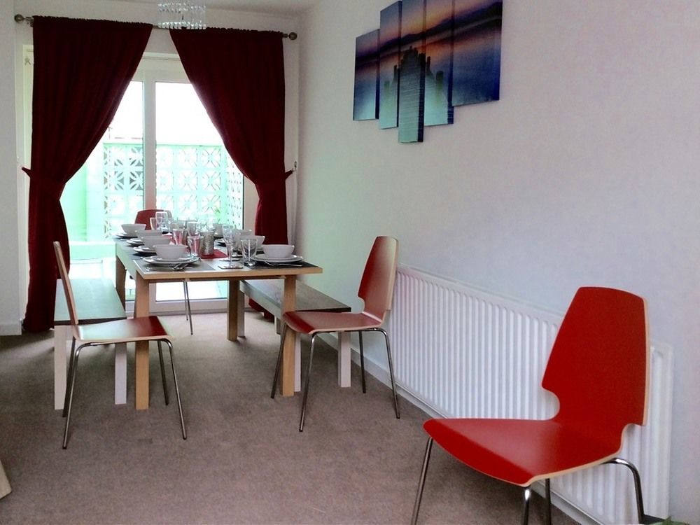Best Location,4-Br House,Churchill Square Car Park & Sea-2 Min, Brighton Conference Centre 3 Min, Shops, Restaurants, I-360, Pier - Walking Distance Apartment