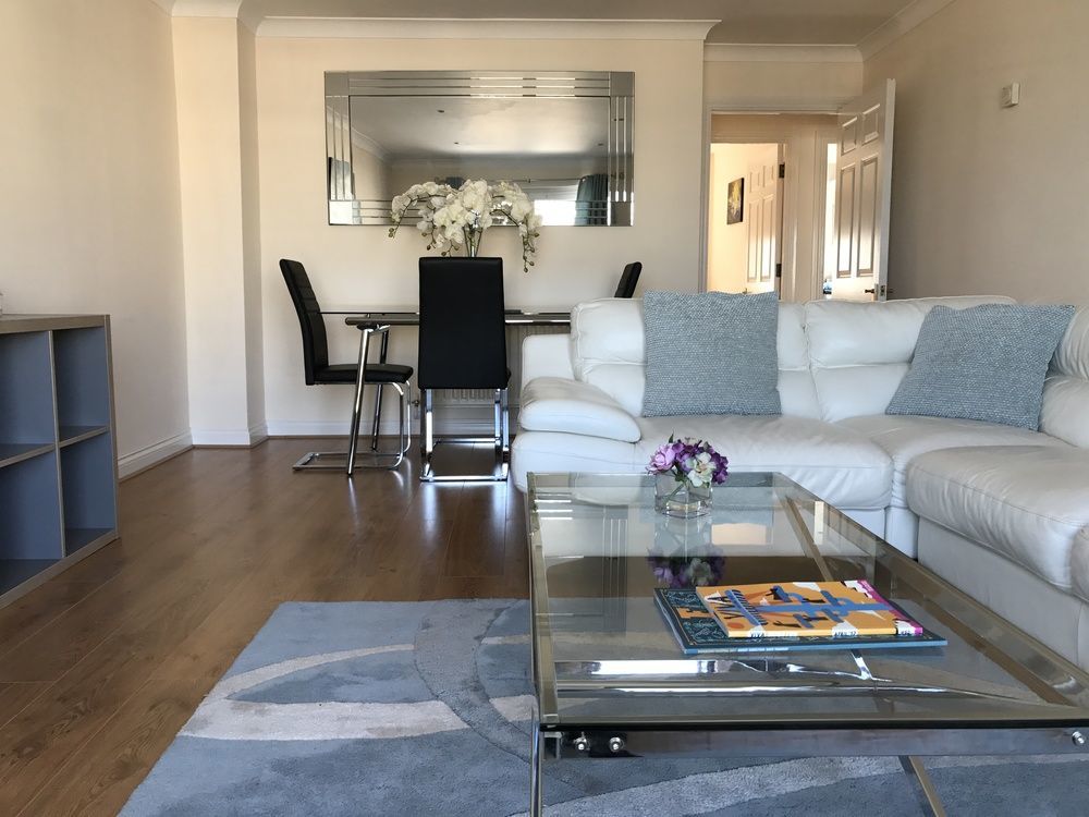 Seaview Apartment *